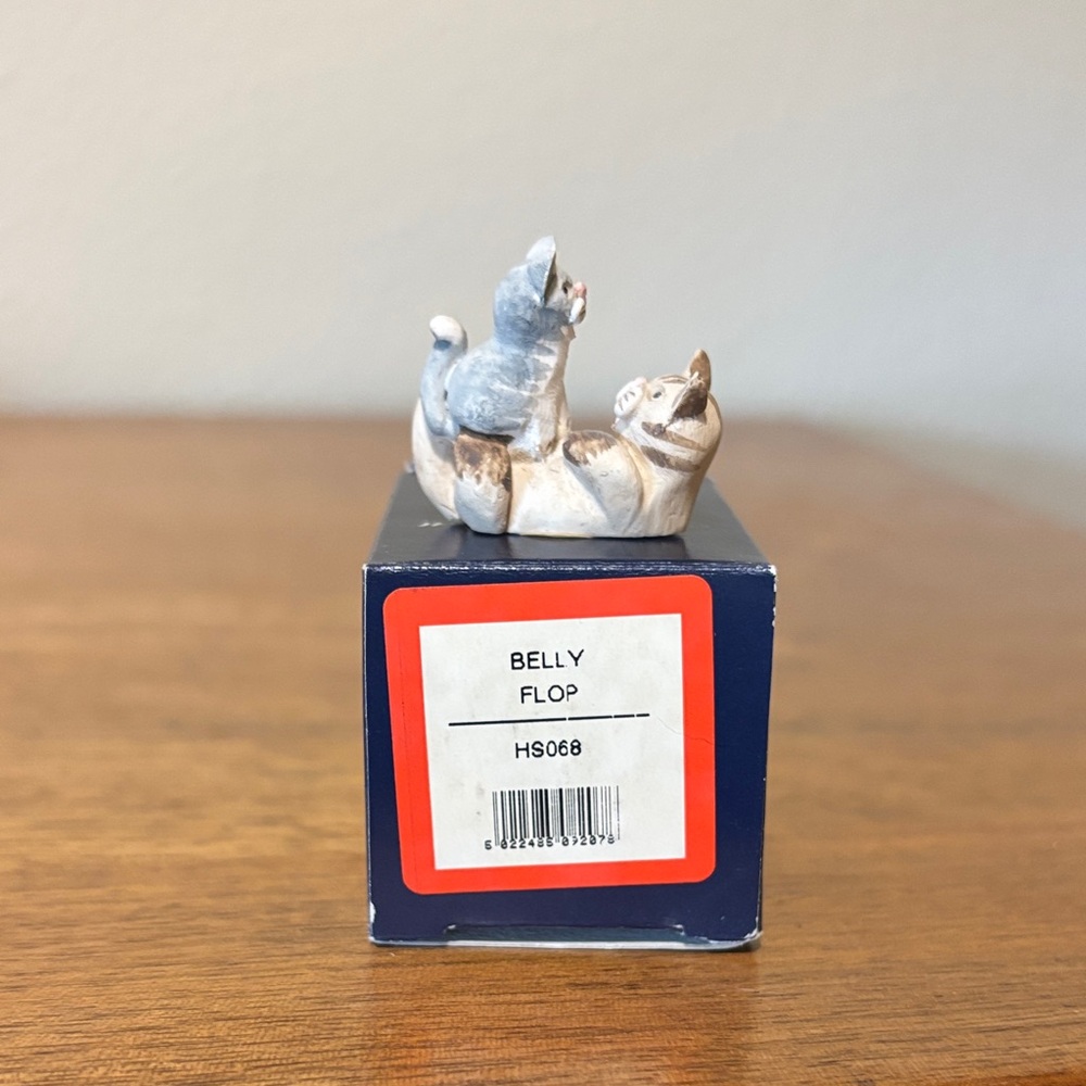 Colourbox Collectibles Peter Fagan’s  Home Sweet Home Mini Cat Figurine Set - Picture 6 of 16